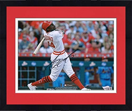 Keretes Aristides Aquino Cincinnati Reds Dedikált 8 x 10 Üti Fénykép - Dedikált MLB Fotók