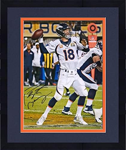 Keretes Peyton Manning a Denver Broncos Dedikált 16 x 20 Super Bowl 50 Bajnokok Akció Fénykép - Dedikált NFL-Fotók
